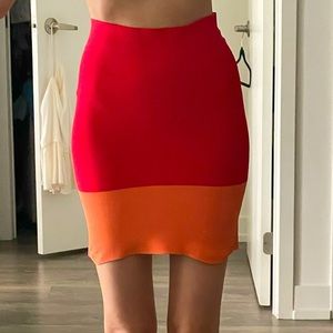 BCBG mini skirt size XXS red and orange
